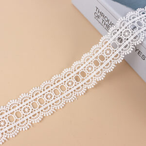 Alternative view of 3.5cm Scalloped Chemical Lace Trim