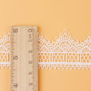 White Lace Trimming – Bild 3