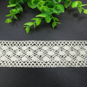 Alternative view of 4cm Cluny Lace Trim