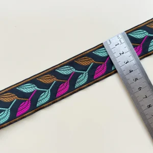modello-foglia-jacquard-treccia-trim