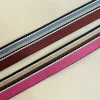 Teias com tiras multicoloridas