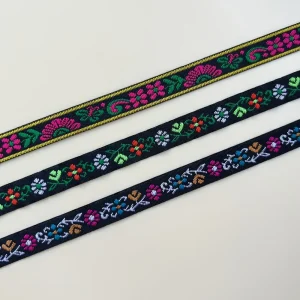 ribete-floral-estrecho-jacquard